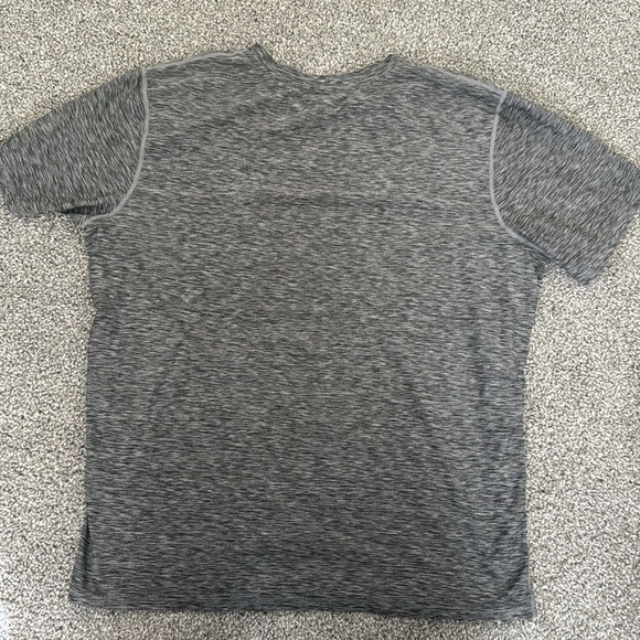 TYR Shirt - Picture 4 of 4